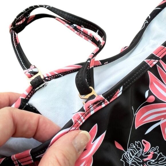 Funny Girl Floral Off-Shoulder Ruffle One-Piece Swimsuit - XL - Picture 8 of 13